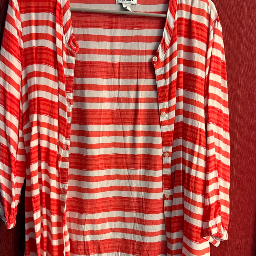 Anthropologie Red and White 3/4 Sleeve Button Down Shirt